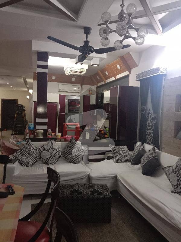 نارتھ ناظم آباد ۔ بلاک ایف نارتھ ناظم آباد کراچی میں 6 کمروں کا 1 کنال مکان 9.5 کروڑ میں برائے فروخت۔