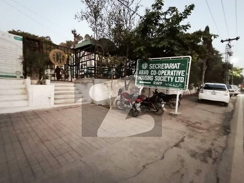 Investors Should sale This Corner Residential Plot Located Ideally In Gulshan Abad