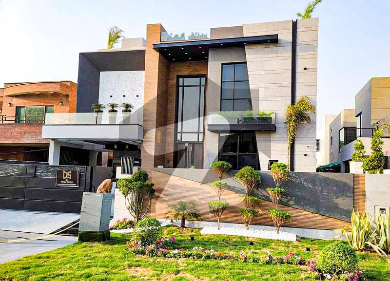 ڈی ایچ اے فیز 5 - بلاک ایچ فیز 5 ڈیفنس (ڈی ایچ اے) لاہور میں 5 کمروں کا 1 کنال مکان 12.8 کروڑ میں برائے فروخت۔