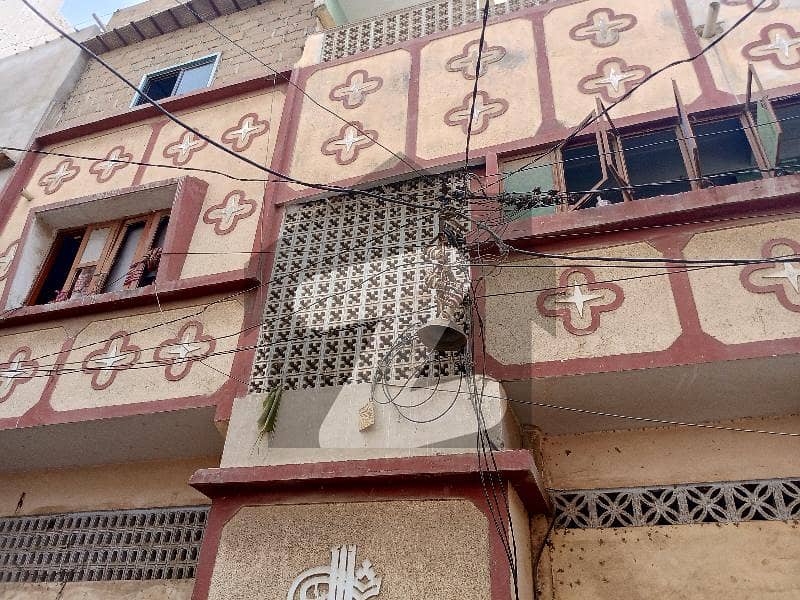 شیرشاہ کیماڑی ٹاؤن کراچی میں 7 کمروں کا 6 مرلہ مکان 1.6 کروڑ میں برائے فروخت۔