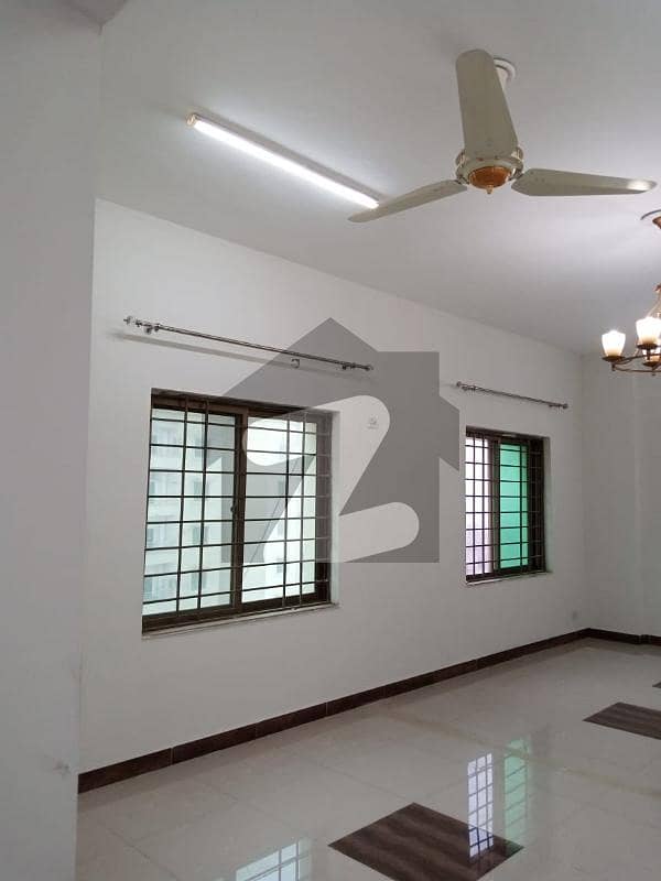 10 Marla 3-Bed Apartment available for Rent Askari-11, Lahore Cantt