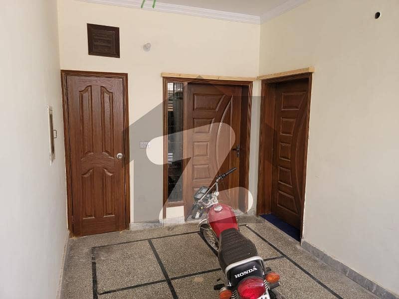 متین ایونیو - بلاک بی متین ایوینیو لاہور میں 1 کمرے کا 5 مرلہ مکان 1.15 کروڑ میں برائے فروخت۔
