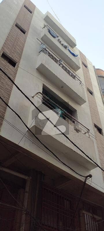 اختر کالونی جمشید ٹاؤن کراچی میں 7 مرلہ عمارت 6 کروڑ میں برائے فروخت۔