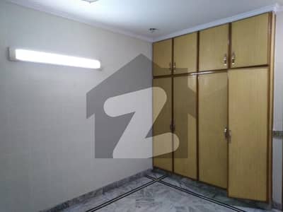 4 Marla Upper Portion Available For Rent In Johar Town Phase 2 - Block H