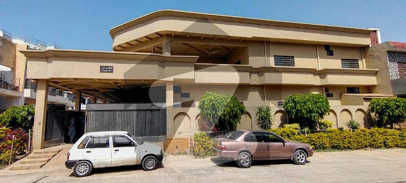 شاہین ٹاؤن فیز 1 شاہین ٹاؤن اسلام آباد میں 6 کمروں کا 15 مرلہ مکان 3.65 کروڑ میں برائے فروخت۔
