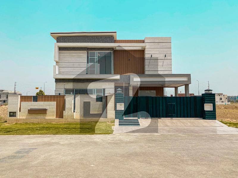 1 kanal Beautiful House for Sale at the best place in DHA phase 8 block Y