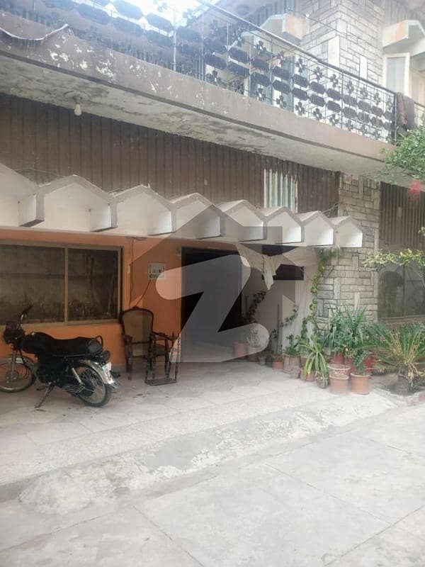 عابد مجید روڈ راولپنڈی میں 7 کمروں کا 14 مرلہ مکان 1.8 کروڑ میں برائے فروخت۔