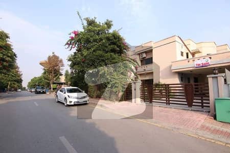Investor Deal 5 Bed Double Unit Solid Construction And Land