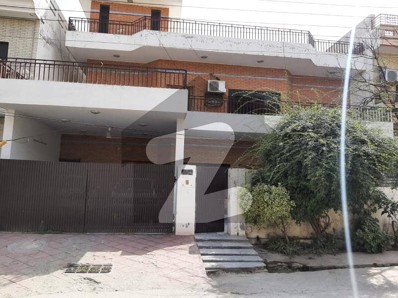 2700 Square Feet House Is Available For Sale In Officers Colony