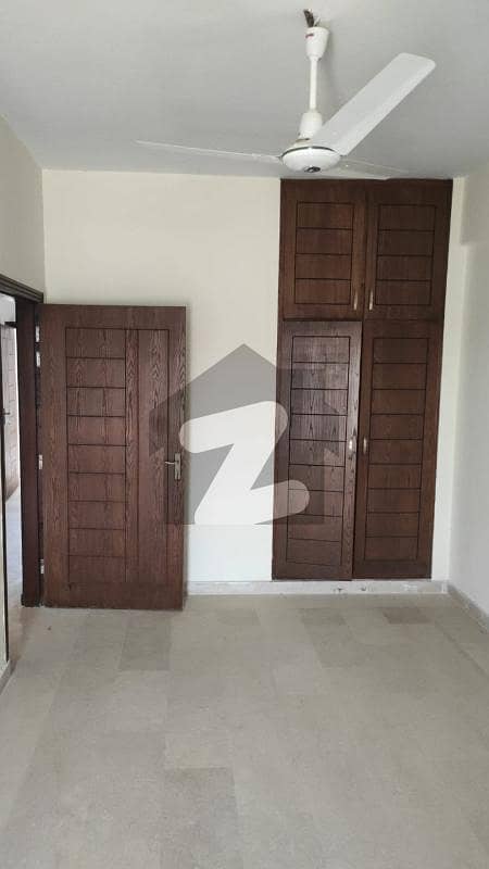 Fair-Priced 1000 Square Feet Flat Available In D-12 Markaz