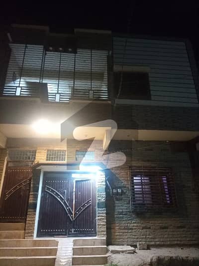 نارتھ کراچی - سیکٹر 5-ایچ نارتھ کراچی کراچی میں 6 کمروں کا 4 مرلہ مکان 1.6 کروڑ میں برائے فروخت۔