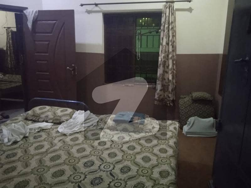 نذیر گارڈن سوسائٹی لاہور میں 4 کمروں کا 7 مرلہ مکان 70 لاکھ میں برائے فروخت۔