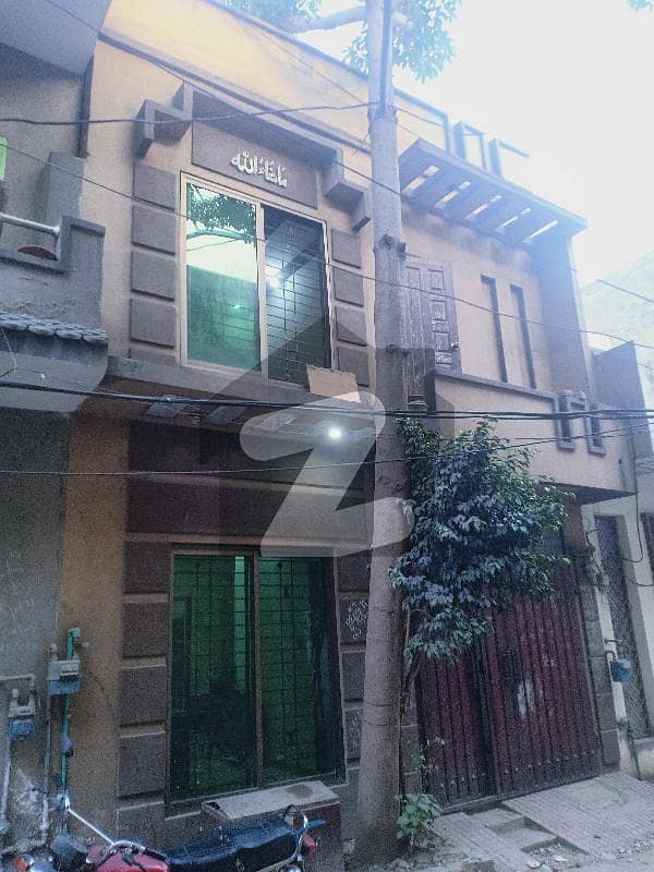 یزدانی روڈ لاہور میں 3 کمروں کا 3 مرلہ مکان 22 ہزار میں کرایہ پر دستیاب ہے۔