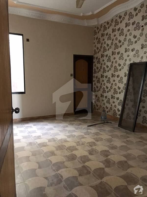 200 Sq Yards 2nd Floor Vip Portion For Rent In Gulshan E Iqbal Block4a