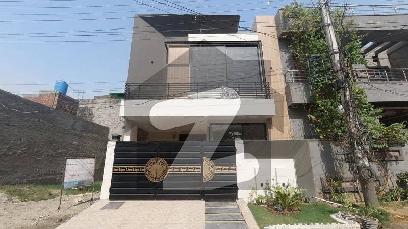 4 Marla House Is Available For Sale In Bismillah Housing Scheme Lahore