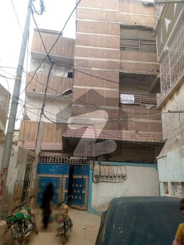 ڈرِگ کالونی شاہ فیصل ٹاؤن کراچی میں 10 کمروں کا 8 مرلہ مکان 1.8 کروڑ میں برائے فروخت۔