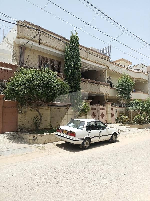 A Palatial Residence For Sale In GulistanEJauhar Block 14 Karachi