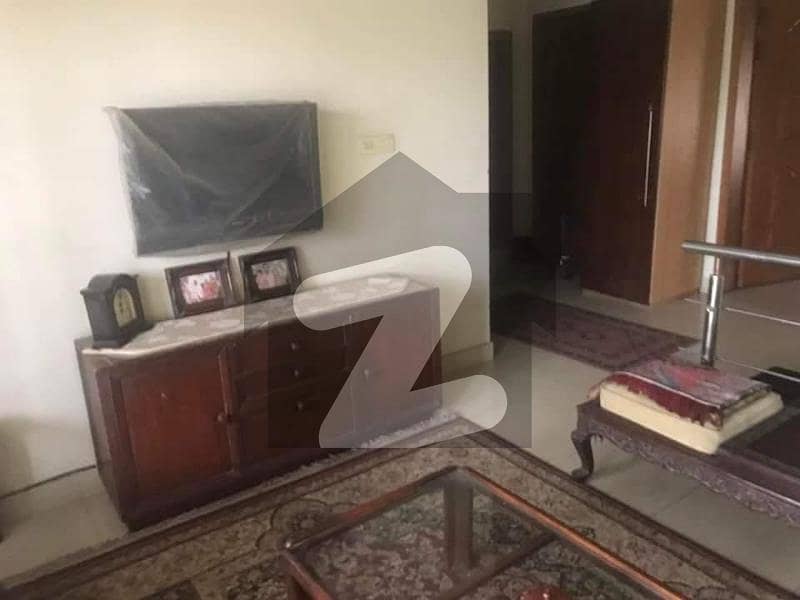 کرکٹر ولاز لاہور میں 3 کمروں کا 5 مرلہ مکان 1.2 کروڑ میں برائے فروخت۔