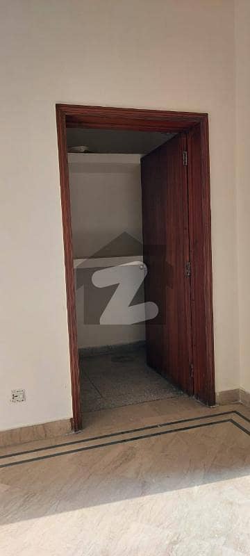 رئیل کاٹیجز لاہور میں 3 کمروں کا 6 مرلہ مکان 60 ہزار میں کرایہ پر دستیاب ہے۔