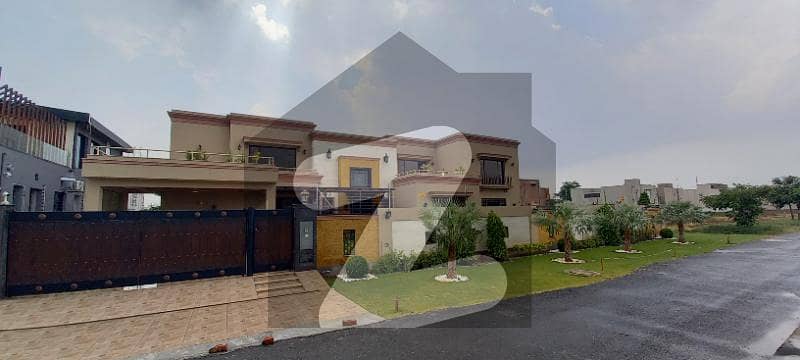 2 Kanal Luxurious House With Basement At Prime Location