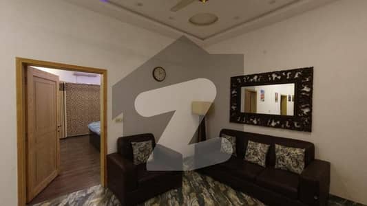 ملتان روڈ لاہور میں 3 کمروں کا 14 کنال فارم ہاؤس 12 کروڑ میں برائے فروخت۔