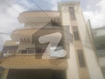 Prime Location In Federal B Area - Block 12 Of Karachi, A 200 Square Yards Upper Portion Is Available