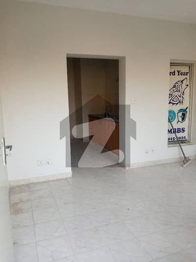 ایڈن آباد ایڈن لاہور میں 2 کمروں کا 3 مرلہ فلیٹ 32 لاکھ میں برائے فروخت۔