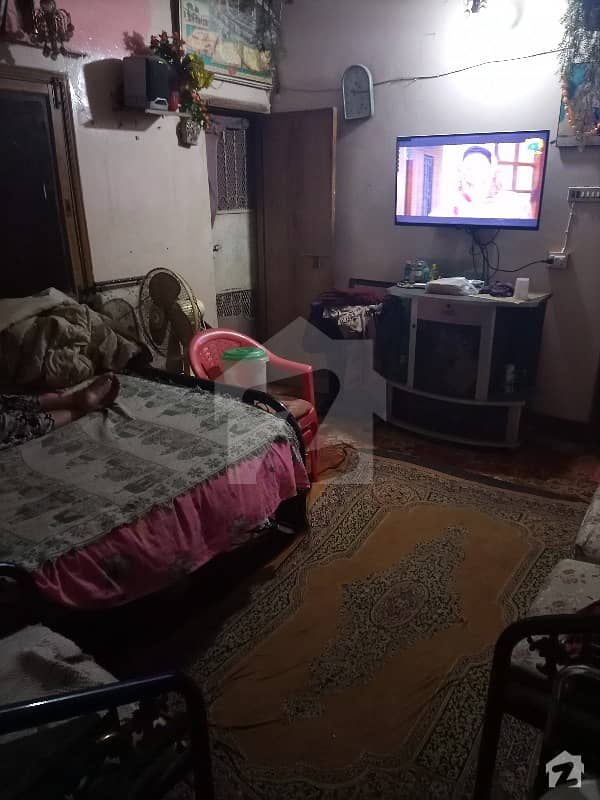 1300 Square Feet Flat In Soldier Bazar No 2 For Sale