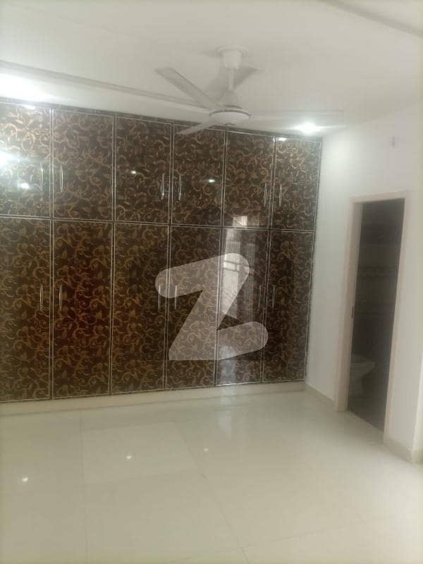 7.33 Marla Lower Portion On Rent Available In  Bahria Town Lahore