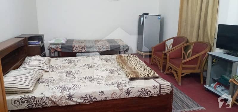 Furnished One Bed With Attached Bathroom And Kitchen Available For Rent In Empress Road (near Shimla Hill)