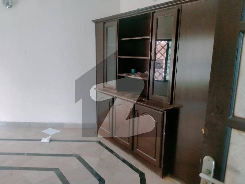 E-11 3 Multi 3 Bed Rooms Upper Portion Available For Rent
