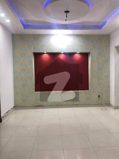 5 Marla Lower Portion For Rent In Eden Boulevard College Road Lahore
