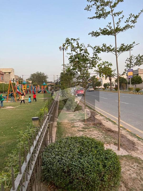 Best Options For Residential Plot Is Available For Sale In Park View City Lahore