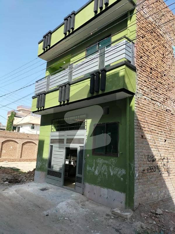 ورسک روڈ پشاور میں 3 کمروں کا 2 مرلہ مکان 70 لاکھ میں برائے فروخت۔