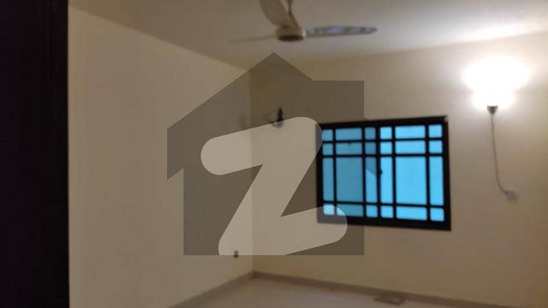 1800 Square Feet Spacious House Is Available In Government Teacher Housing Society - Sector 16-A For Rent