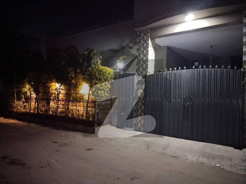 10 Marla House For Sale Madina town