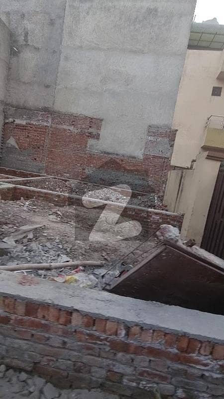 شادباغ لاہور میں 5 مرلہ رہائشی پلاٹ 1.35 کروڑ میں برائے فروخت۔