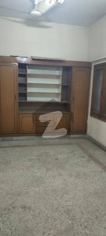 کوب لائن راولپنڈی میں 5 کمروں کا 15 مرلہ مکان 5 کروڑ میں برائے فروخت۔
