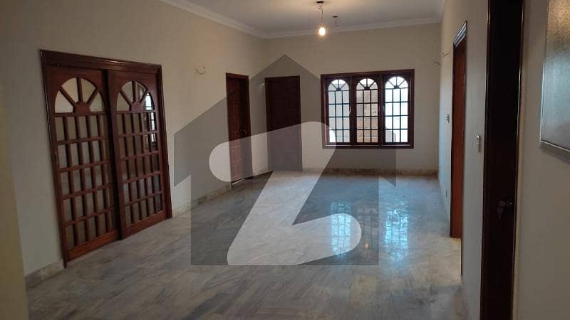 2000 Sqft Well Maintained Upper Portion Available For Sale In Clifton Block 9 Karachi