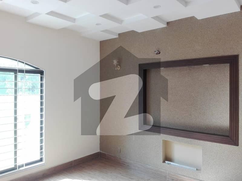 Prime Location 1 Kanal Upper Portion In Lahore Is Available For rent