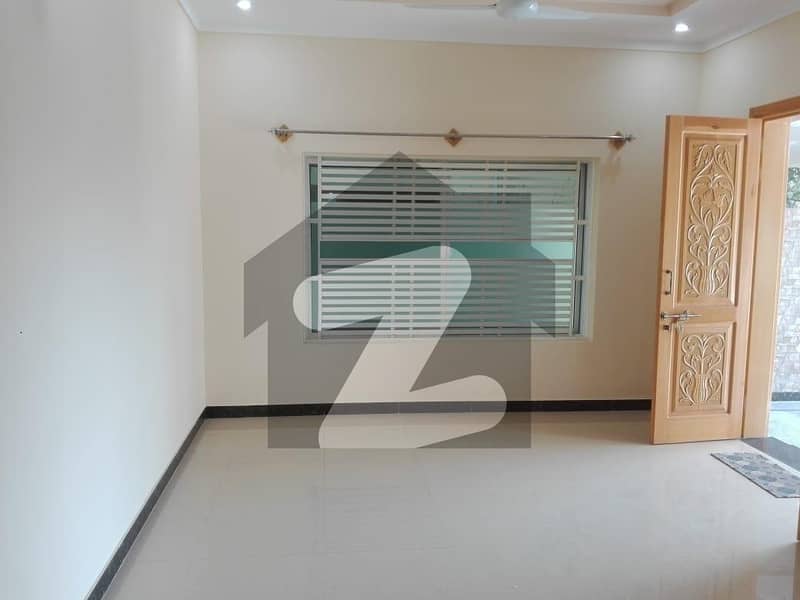 A Stunning Flat Is Up For Grabs In Main Mansehra Road