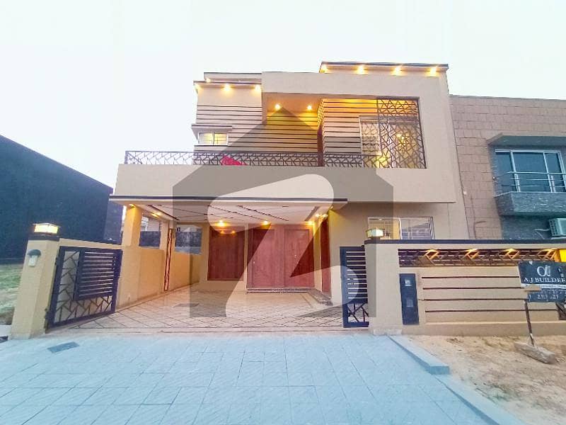 بحریہ ٹاؤن فیز 8 بحریہ ٹاؤن راولپنڈی راولپنڈی میں 3 کمروں کا 10 مرلہ بالائی پورشن 45 ہزار میں کرایہ پر دستیاب ہے۔