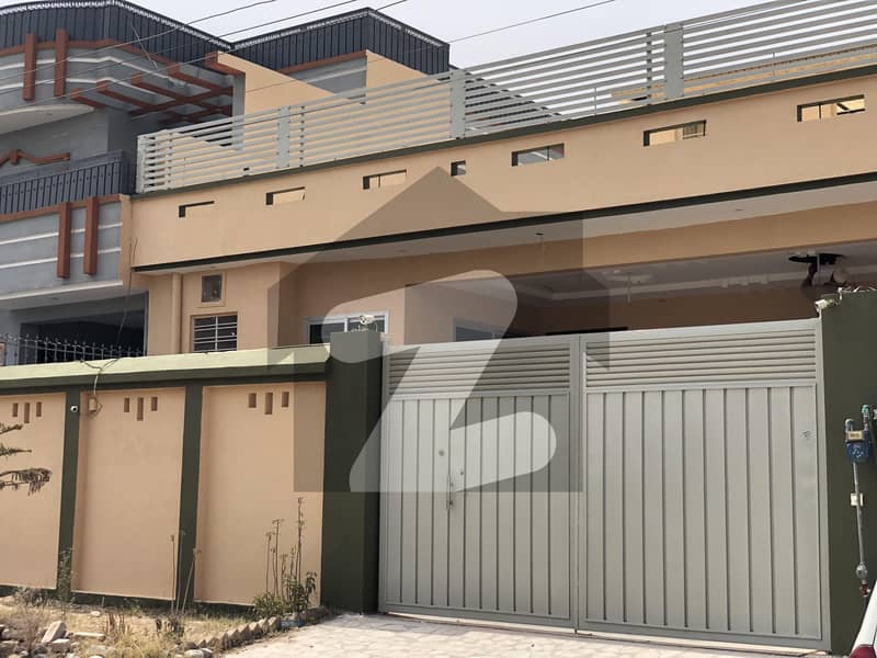 In Regi Model Town Phase 3 House For Rent Sized 2250 Square Feet