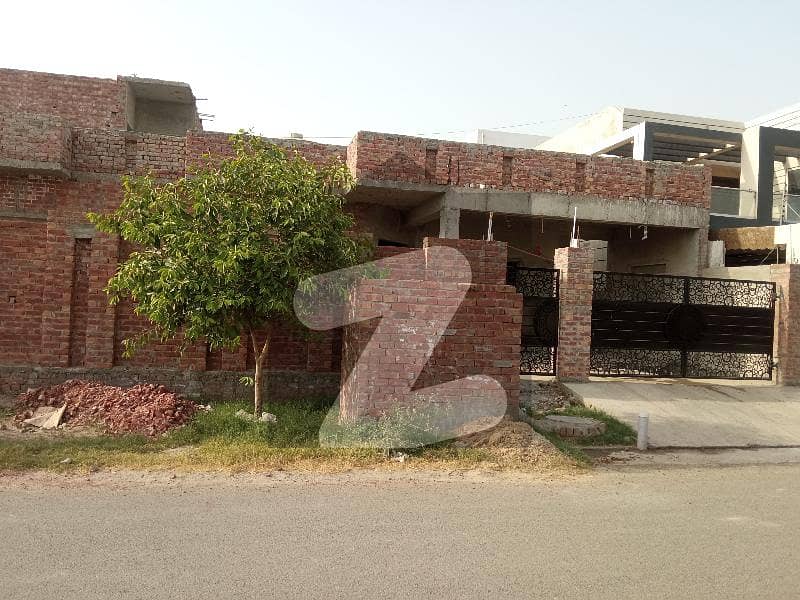 آئی ای پی انجینئرز ٹاؤن ۔ بلاک ای5 آئی ای پی انجنیئرز ٹاؤن ۔ سیکٹر اے آئی ای پی انجینئرز ٹاؤن لاہور میں 4 کمروں کا 17 مرلہ مکان 2.75 کروڑ میں برائے فروخت۔