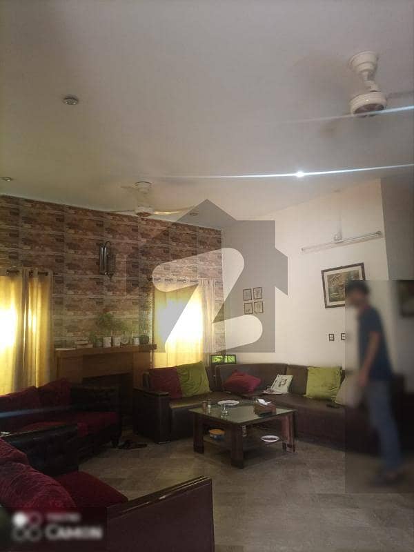 Lower Portion Of 2250 Square Feet Is Available For Rent In Model Town - Block A, Multan