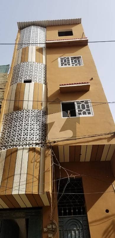 منظور کالونی کراچی میں 7 کمروں کا 3 مرلہ مکان 1 کروڑ میں برائے فروخت۔