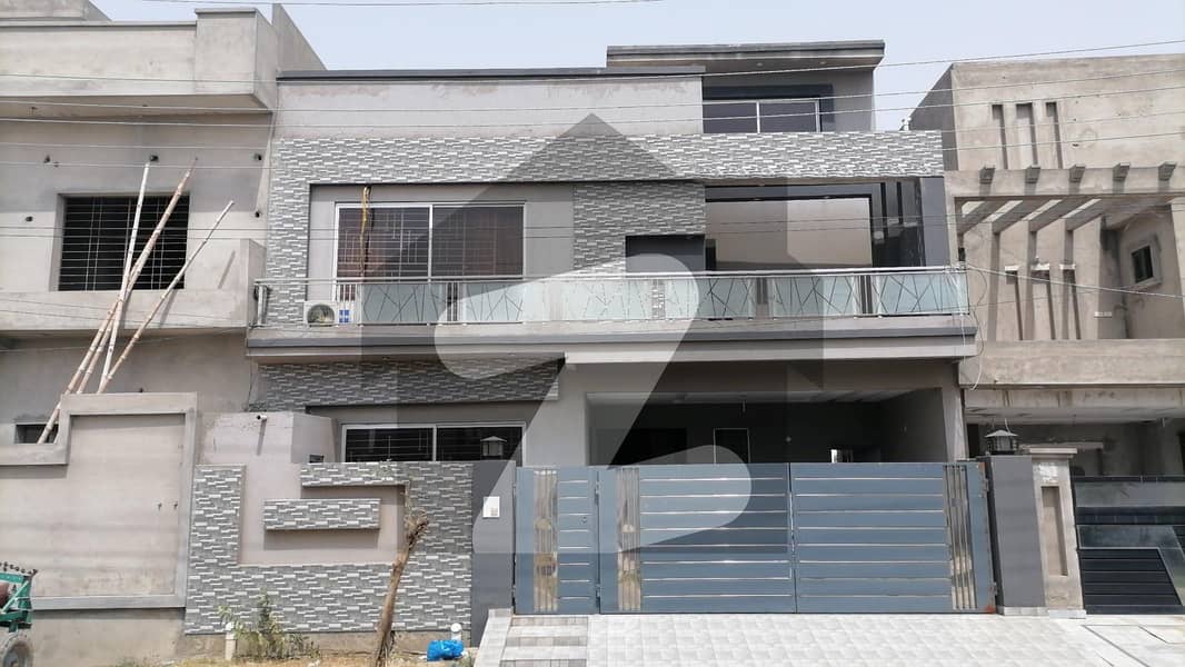 2250 Square Feet House For Sale Is Available In Iep Engineers Town - Block F3