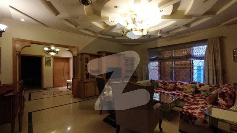 House Of 1 Kanal Available For rent In EME Society