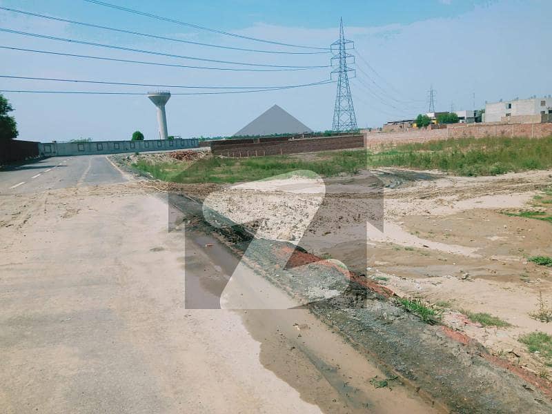 سندر لاہور میں 36 کنال صنعتی زمین 23.4 کروڑ میں برائے فروخت۔ سندر لاہور میں 36 کنال صنعتی زمین 23.4 کروڑ میں برائے فروخت۔