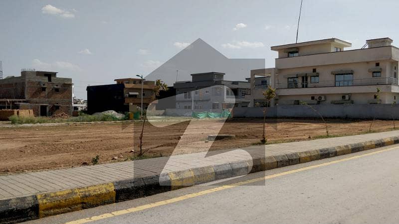 Commercial Plot No. 01 Available In Usman D Block